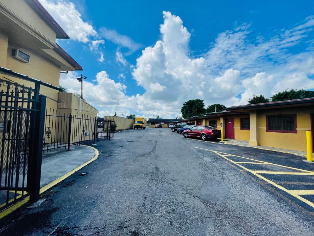 نيو أورلينز Royal Palms Motel & Rv Park المظهر الخارجي الصورة