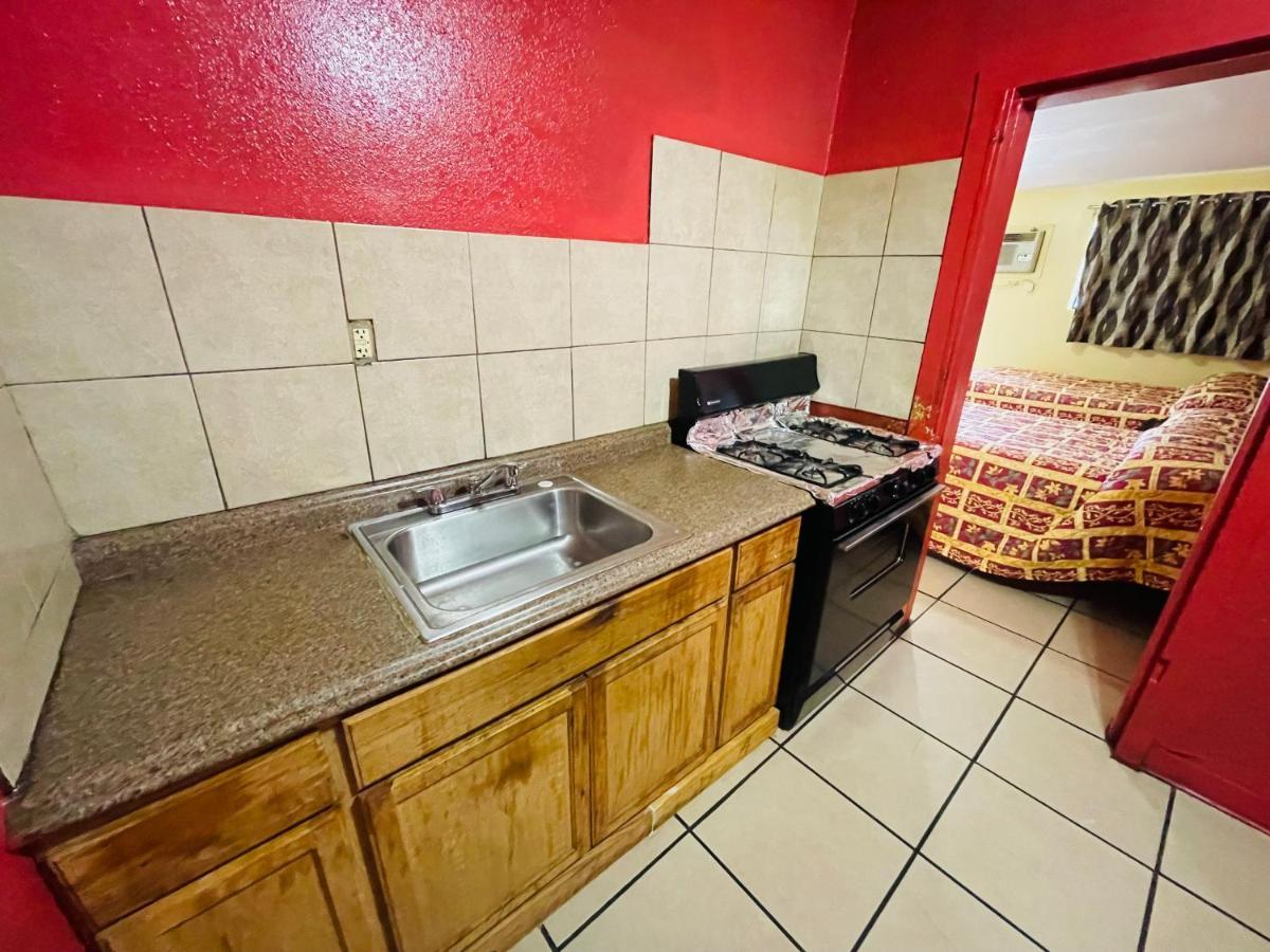 نيو أورلينز Royal Palms Motel & Rv Park المظهر الخارجي الصورة