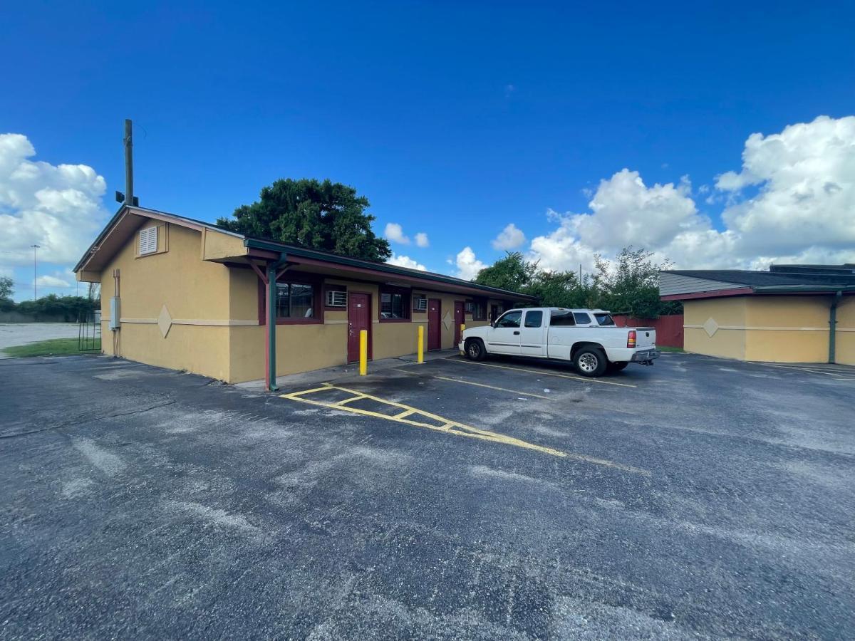 نيو أورلينز Royal Palms Motel & Rv Park المظهر الخارجي الصورة